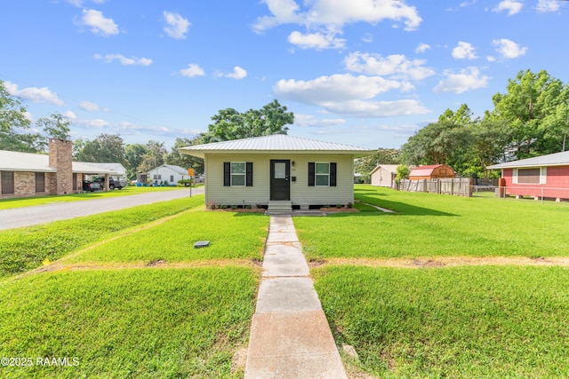 708 Park Ave, Breaux Bridge, LA 70517 - bungalow-style house with a metal roof