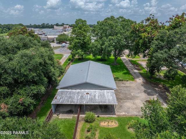 aerial view of property and surrounding area