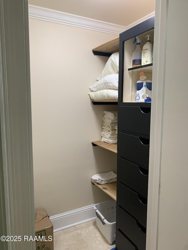 1921 E Willow St, Lafayette, LA 70501 - view of walk in closet