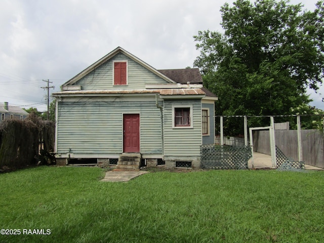 120 W Saint Peter St, New Iberia, LA 70560 - rear view of property with entry steps