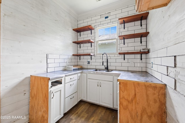 617 E Vermillion St, Lafayette, LA 70501 - kitchen with open shelves, tasteful backsplash, dark wood-style floors, crown molding, and white cabinetry