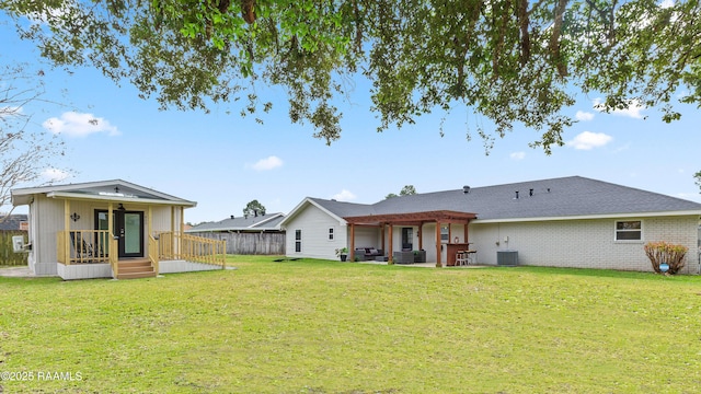 809 Dartez Dr, New Iberia, LA 70563 - rear view of property featuring a patio area