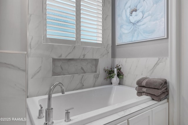 403 Catalina Ln, Youngsville, LA 70592 - bathroom featuring a bath