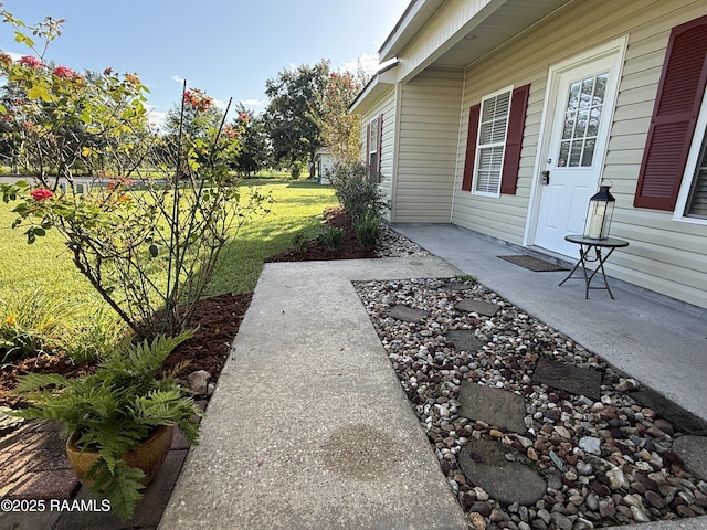 1108 Poydras Pl, Breaux Bridge, LA 70517 - view of grassy yard