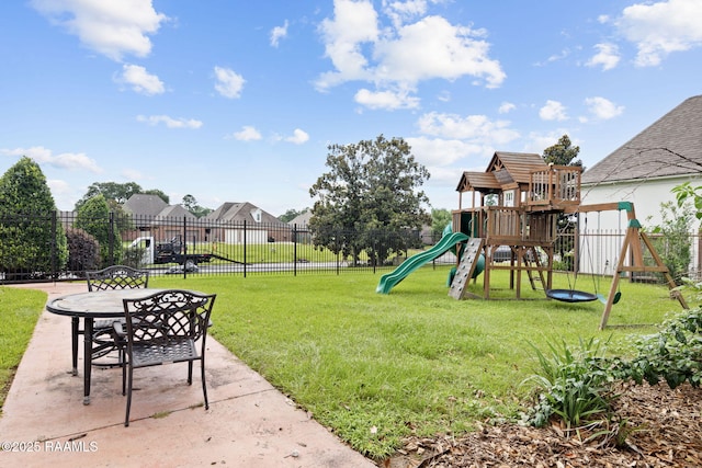 2 Carmel Bnd, New Iberia, LA 70563 - view of yard featuring a patio
