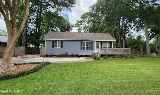 106 Paris St, Lafayette, LA 70506 - view of front of home featuring a deck