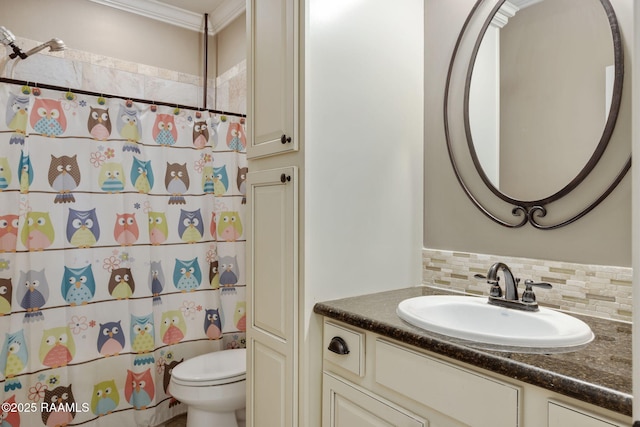 103 Majestic Oaks Dr, Broussard, LA 70518 - full bath featuring tasteful backsplash, vanity, a shower with shower curtain, and crown molding