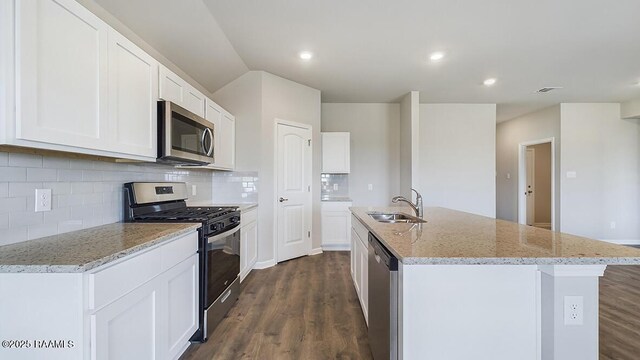 321 White Pine Dr, Lafayette, LA 70501