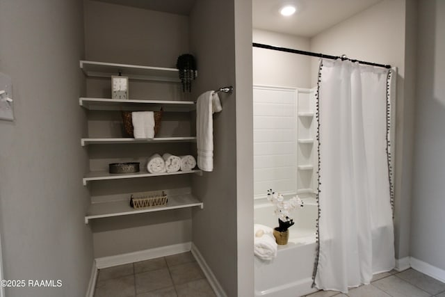 205 Acadian Lake Dr, Duson, LA 70529 - full bath featuring tile patterned flooring and shower / tub combo
