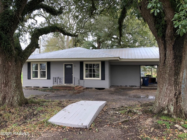 810 Howard St, Jennings, LA 70546 - photo 8