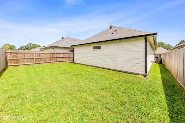 222 Alpine Dr, Lafayette, LA 70506 - back of property with a shingled roof and a fenced backyard