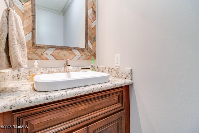 209 Long Plantation Unit A, Lafayette, LA 70508 - bathroom with vanity and crown molding