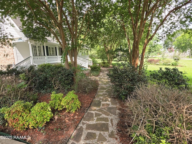 104 Running Deer Dr, Lafayette, LA 70503 - view of yard with a porch