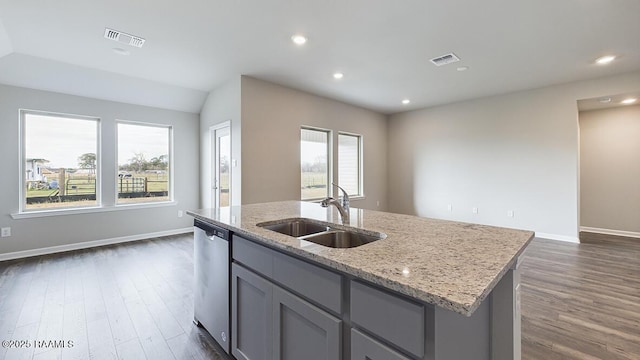322 White Pine Dr, Lafayette, LA 70501 - kitchen featuring gray cabinets, dishwasher, plenty of natural light, dark wood finished floors, and recessed lighting