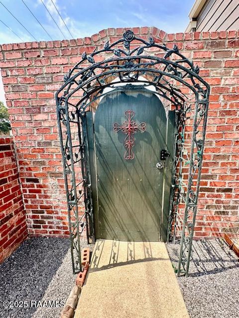 100 Serenity Sound Dr, Lafayette, LA 70506 - view of gate
