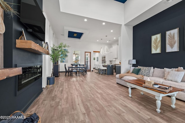 127 Lakes Edge Dr, Broussard, LA 70518 - living area featuring recessed lighting and light wood-type flooring