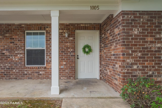 1005 W End Dr, New Iberia, LA 70560 - entrance to property featuring brick siding