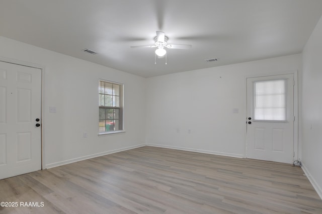 1005 W End Dr, New Iberia, LA 70560 - foyer entrance with ceiling fan and light wood-style flooring
