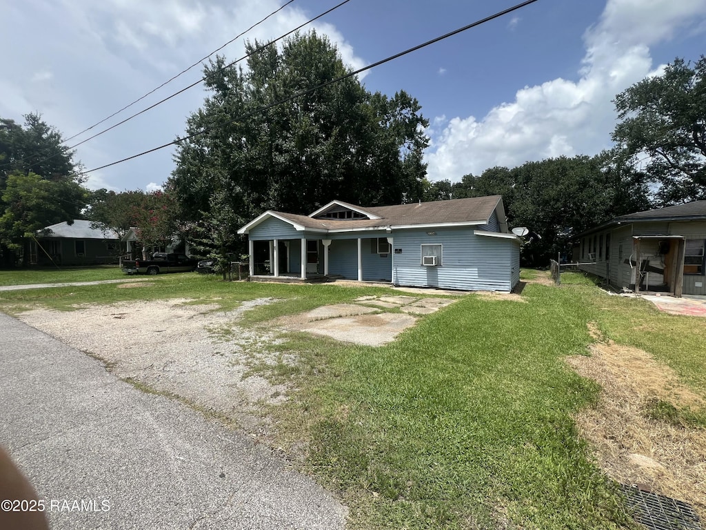 2304 3rd St, Jeanerette, LA 70544 - photo 1