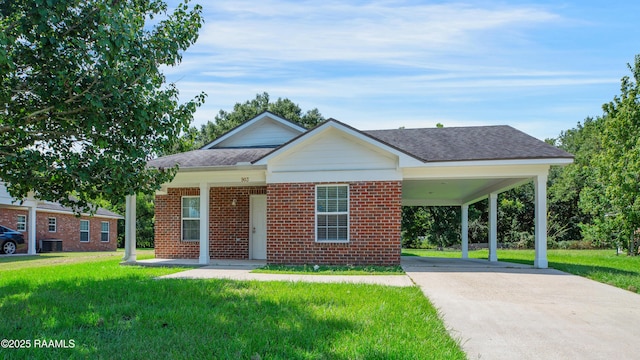 903 W End Dr, New Iberia, LA 70560 - photo 1