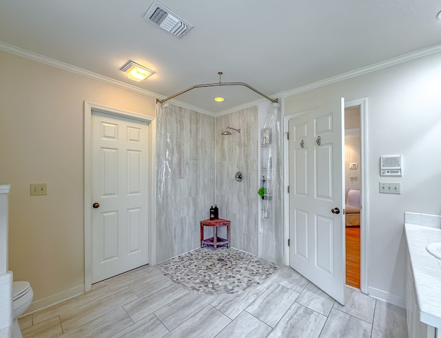 bathroom featuring crown molding, visible vents, toilet, vanity, and a shower with curtain