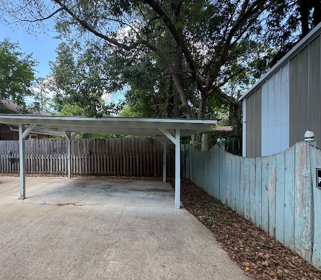 1001 Hall St, Bainbridge, GA 39819 - view of vehicle parking