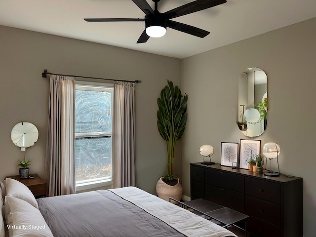 bedroom featuring ceiling fan