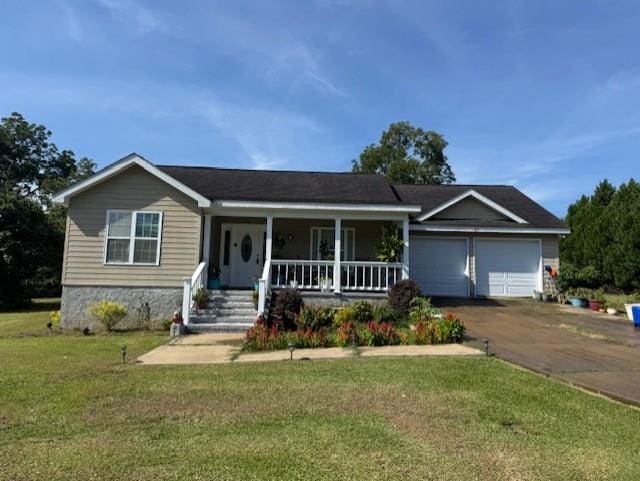 311 Maggie Ave, Cairo, GA 39827 - photo 1