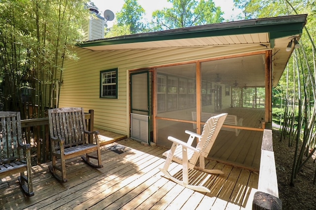 407 Lakeshore Dr, Bainbridge, GA 39819 - wooden deck featuring a sunroom