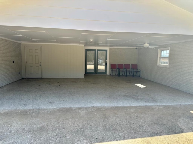 garage featuring ceiling fan