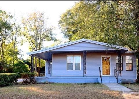 view of front of home with covered porch