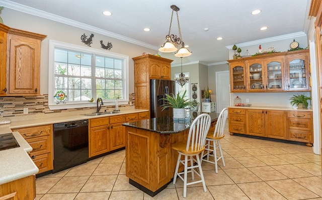 kitchen featuring stainless steel refrigerator with ice dispenser, sink, an inviting chandelier, dishwasher, and a center island