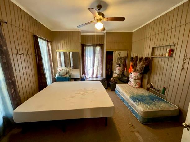 2550 Bay St, Coleman, GA 39836 - bedroom featuring crown molding and ceiling fan