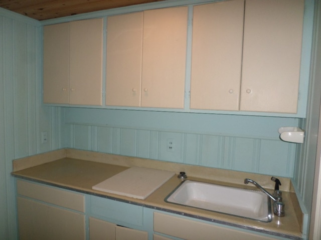 701 Collier St, Bainbridge, GA 39819 - kitchen featuring a sink