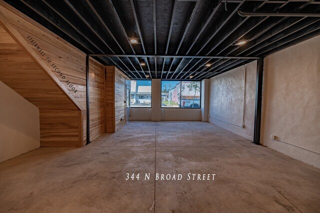 interior space featuring concrete flooring