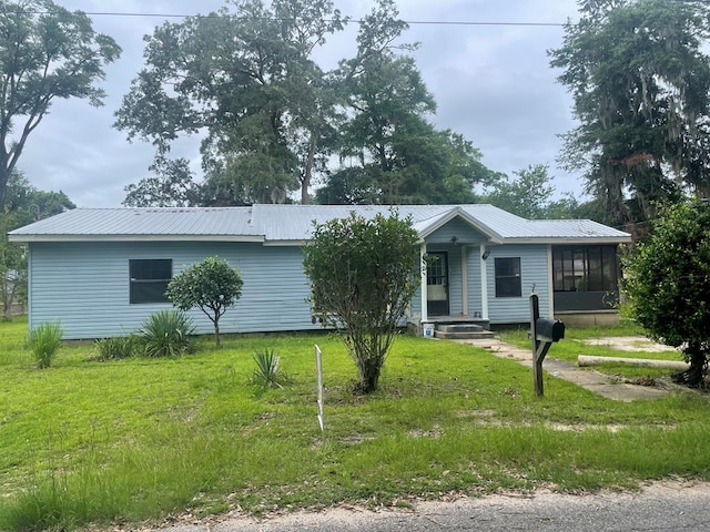 906 Sharpe St, Bainbridge, GA 39819 - photo 1