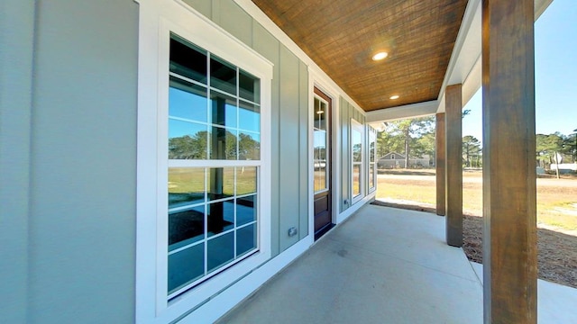 view of patio / terrace with a porch