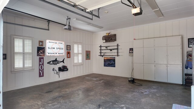 1389 Lake Front Dr, Cairo, GA 39828 - garage featuring a garage door opener