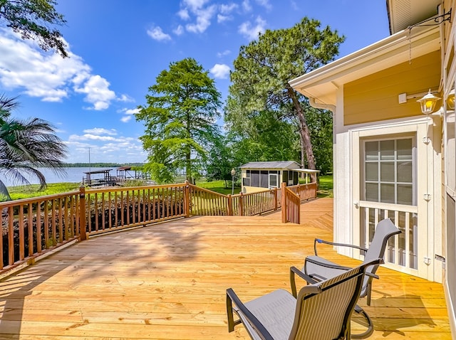 115 Lakeside Ln, Bainbridge, GA 39819 - wooden terrace featuring a water view