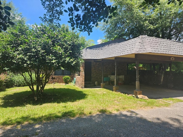 358/356 Hull St, Colquitt, GA 39837 - view of grassy yard with an attached carport