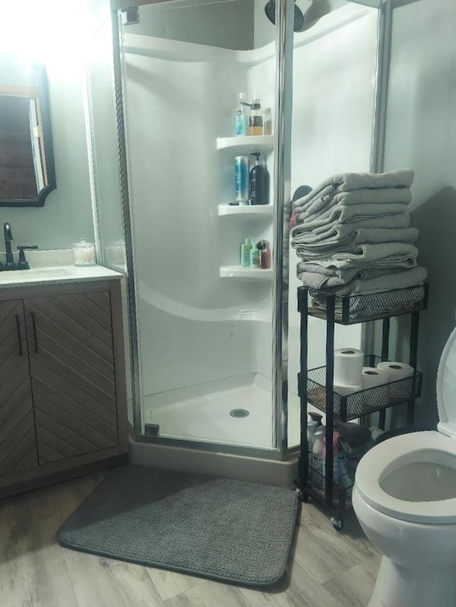 910 S Broad St, Cairo, GA 39828 - full bath with a shower stall and vanity