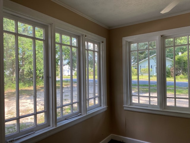 709 E College St, Bainbridge, GA 39817 - detailed view of baseboards and crown molding
