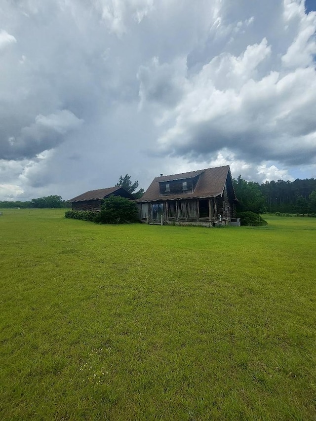 1210 Elkins Rd, Cairo, GA 39827 - view of green lawn