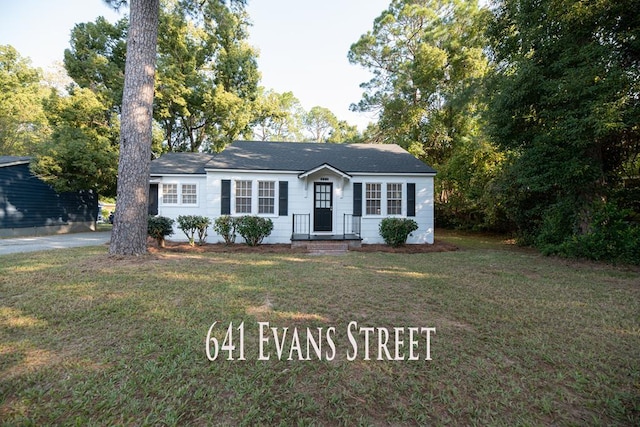 641 Evans, Bainbridge, GA 39819 - ranch-style house with a front lawn