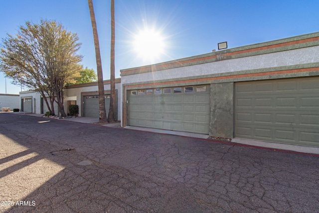 7132 N 63rd Dr, Glendale, AZ 85301 - view of front of home with stucco siding
