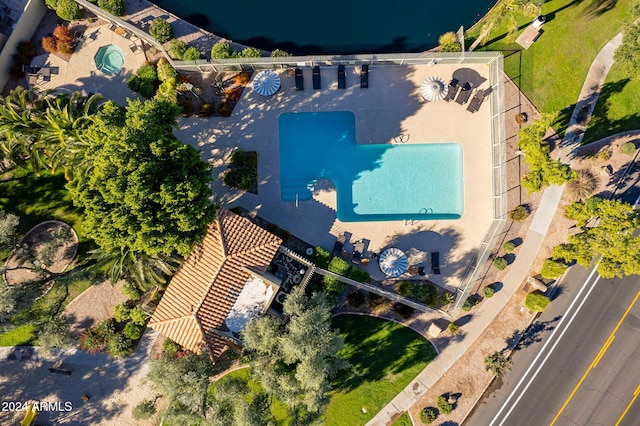 242 E Stonebridge Dr, Gilbert, AZ 85234 - view from above of property featuring a pool