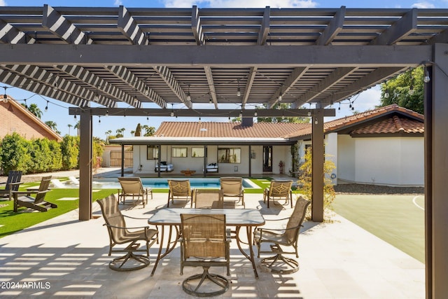 view of patio featuring a pergola