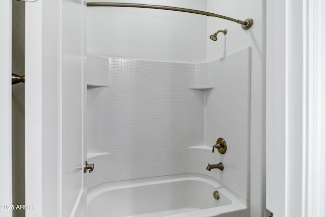 3038 E Longhorn Dr, Gilbert, AZ 85297 - full bathroom featuring shower / washtub combination