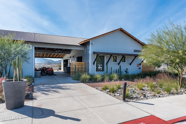 view of front of house featuring a carport