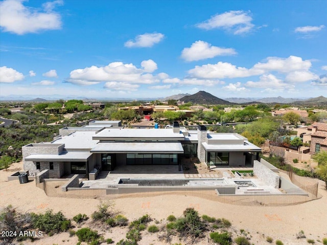 bird's eye view featuring a mountain view